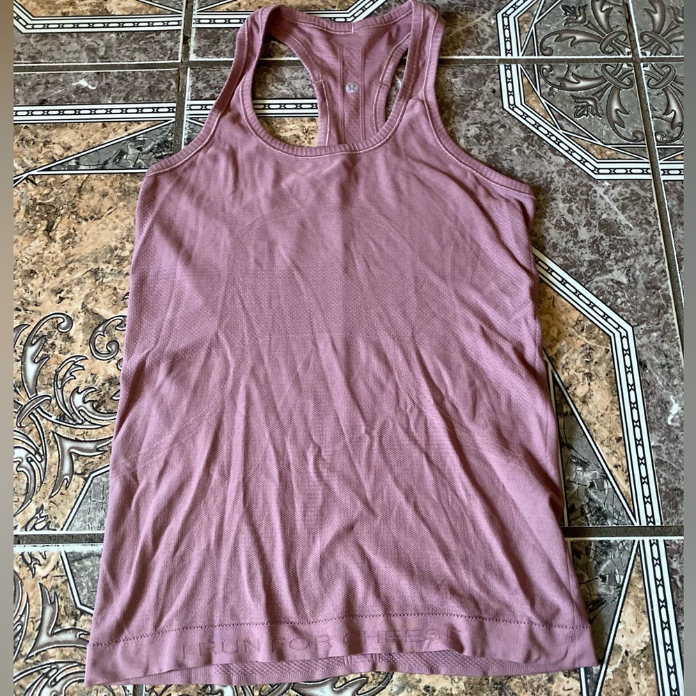 Lululemon tank top